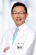 Hak Chang 先生